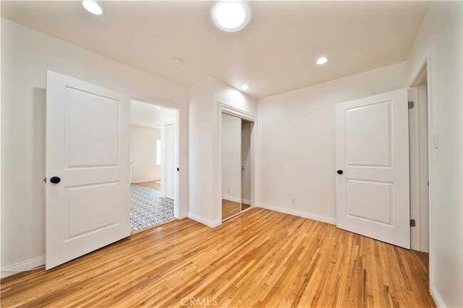 Building Photo - 1217 Camelia Dr