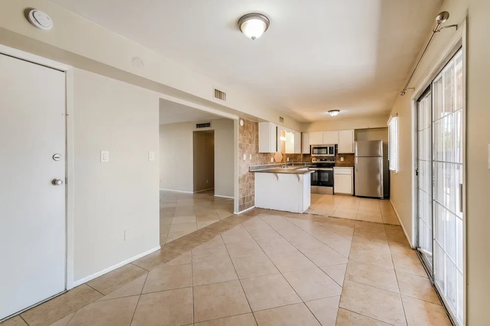 Building Photo - 3154 N 64th Dr