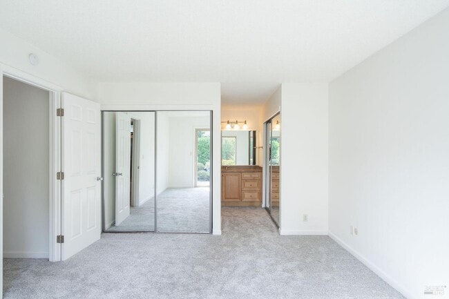 Building Photo - 4248 Leafwood Cir E