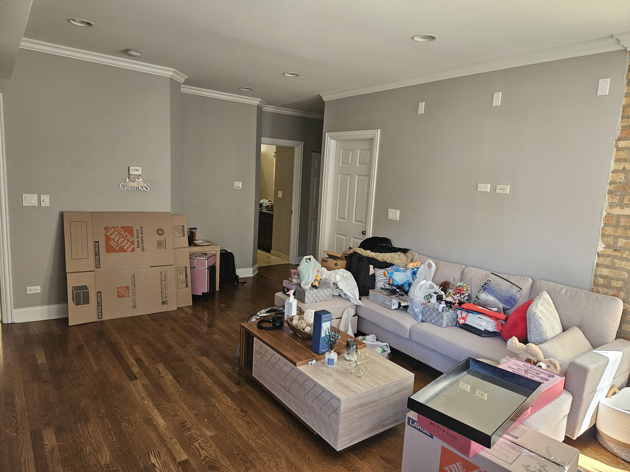 Living Room - 6503 N Mozart St