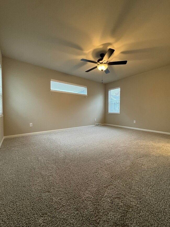 Building Photo - 2175 Autumn Lake Parkway