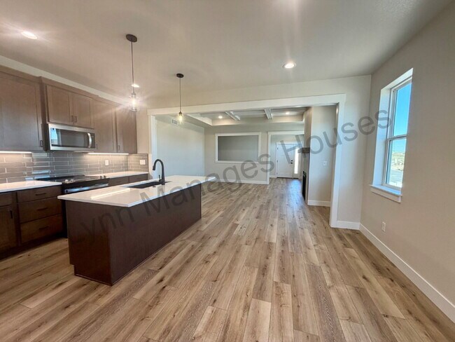 Building Photo - Brand New Single Family Home!