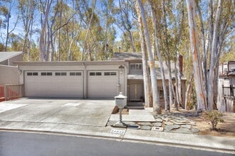 Building Photo - 24946 Ravenswood