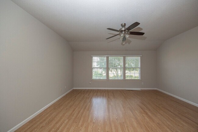 Building Photo - 6405 Calloway Dr