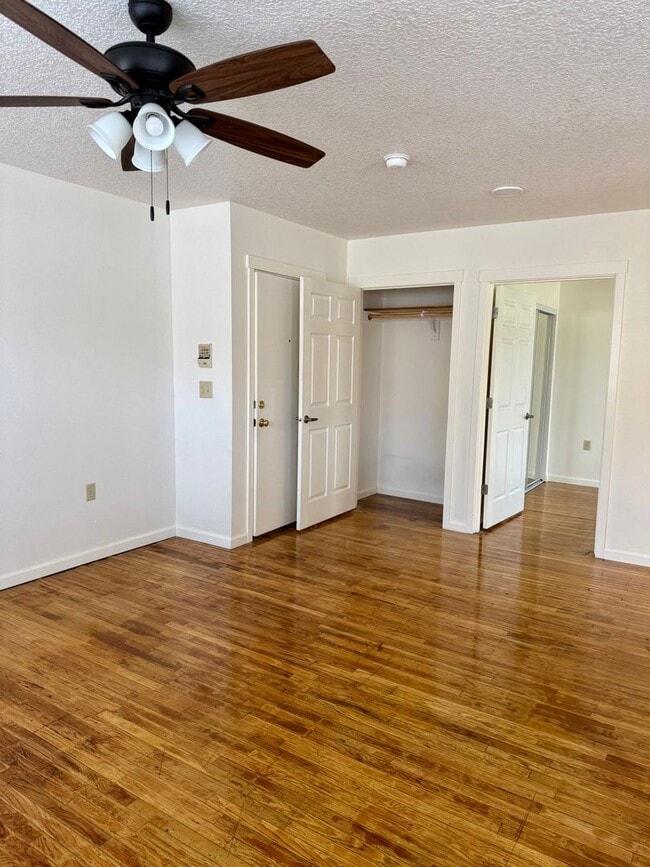 Building Photo - 1 Bedroom Sellwood
