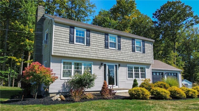 Building Photo - 916 Westwood Dr