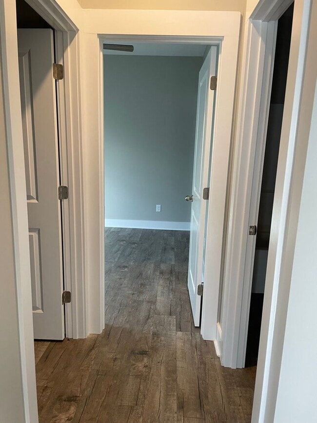 Building Photo - 3 Bedroom, 2 Bath Home in Valley View