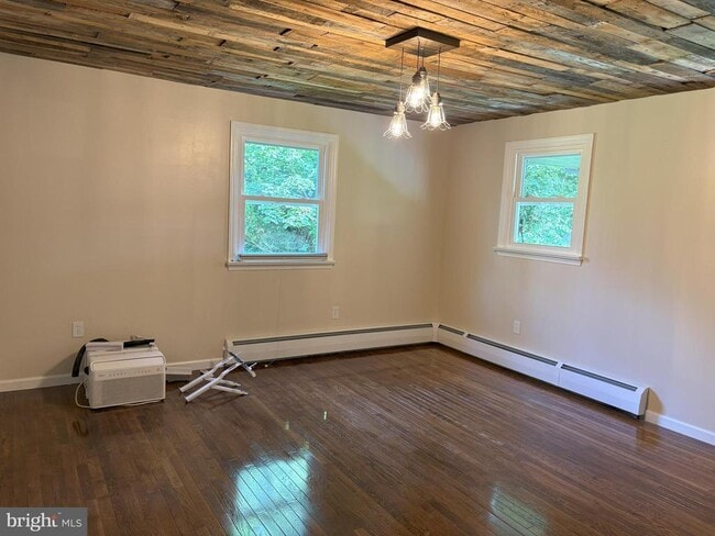 Building Photo - 147 Sieger Rd