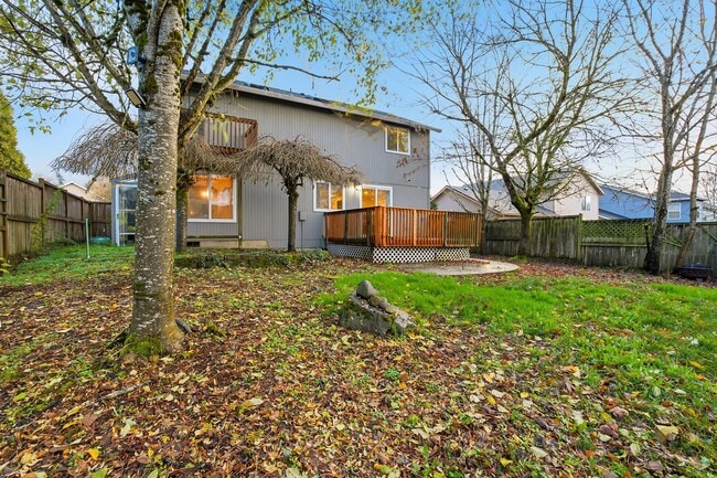 Building Photo - 10931 SE Henderson Dr