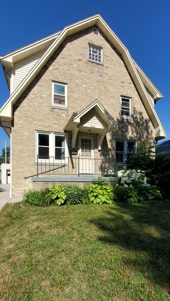 Building Photo - 2518 N 22nd St