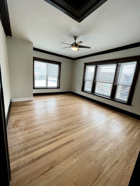 Building Photo - 4450 N Winchester Ave