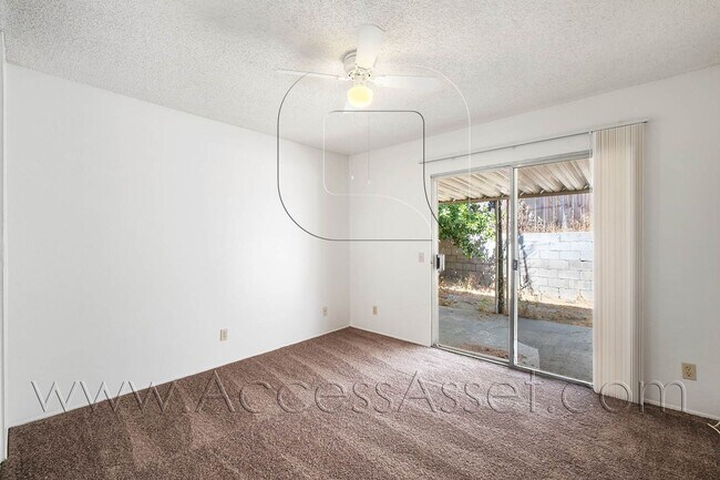 Building Photo - 55+ Community Living – Cozy 2 Bed/1 bath H...