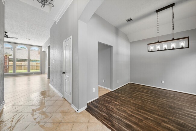 Building Photo - 24910 Crystal Stone Ln