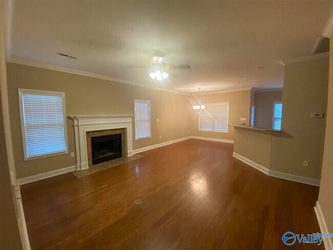 Building Photo - 105 Riparian Ct