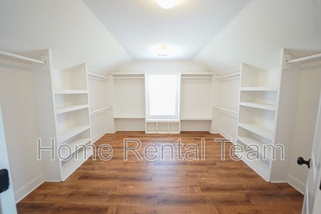 Building Photo - 75 Sailmaker Ln