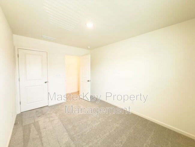 Building Photo - 129 N Chubb Rdg