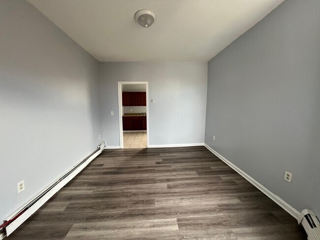 Building Photo - 119 Grant Ave