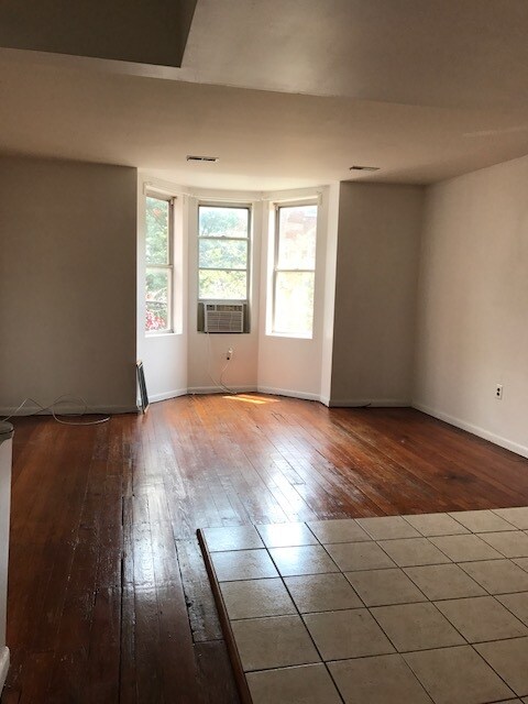 Building Photo - 1522 S 13th St