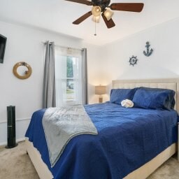 Building Photo - 205 Lake Hills Rd