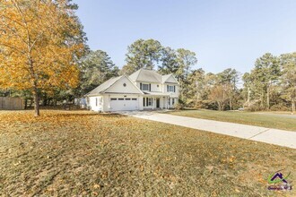 Building Photo - 208 Shenandoah Trail