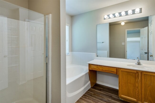 Building Photo - 5608 Seafield Ln