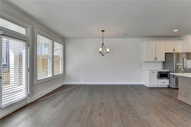 Building Photo - 1241 Waldon Xing