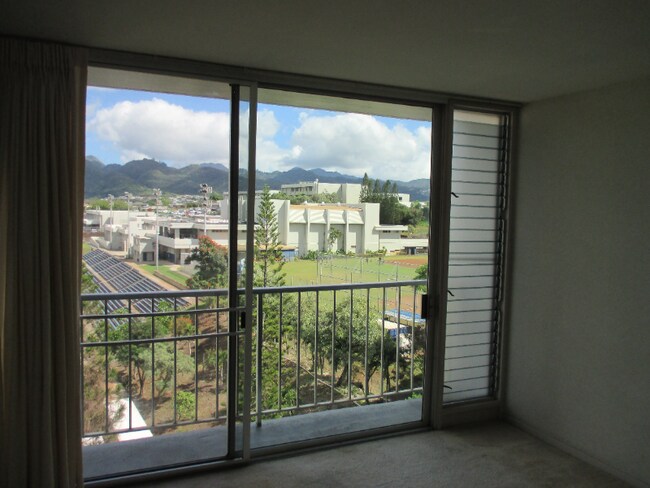 Building Photo - 1077 Ala Napunani St