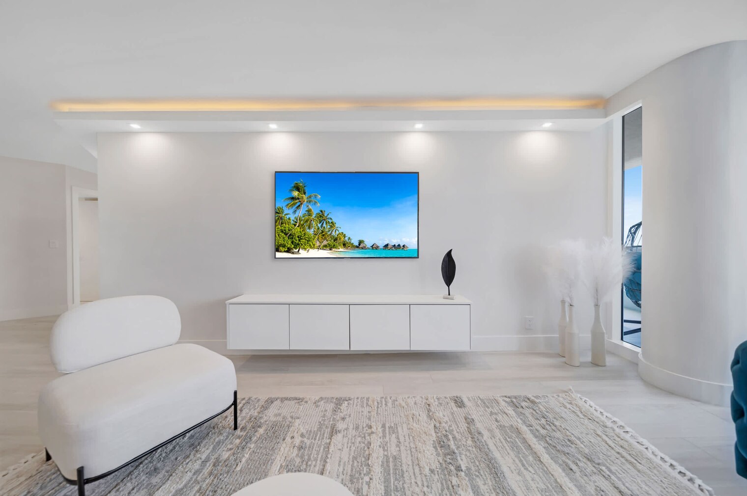 Building Photo - 1717 N Bayshore Dr