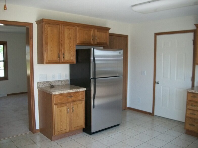 KITCHEN VIEW 2 - 540 Arrowhead Dr
