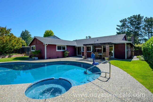 Building Photo - 17 Mosswood Ct