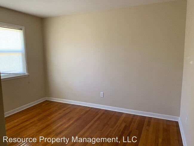 Building Photo - 442 Boulevard NE