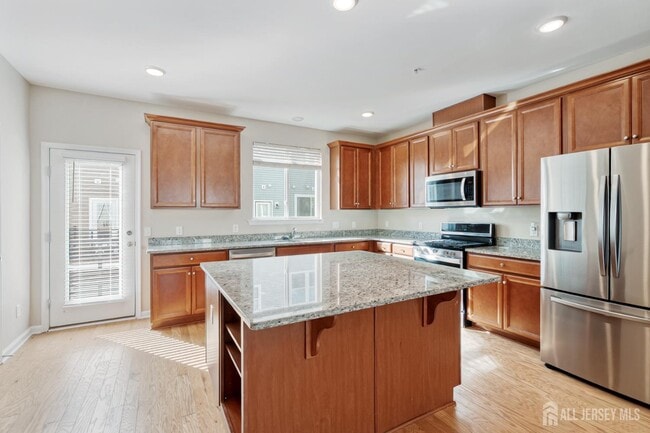 Building Photo - 57 Cannon St