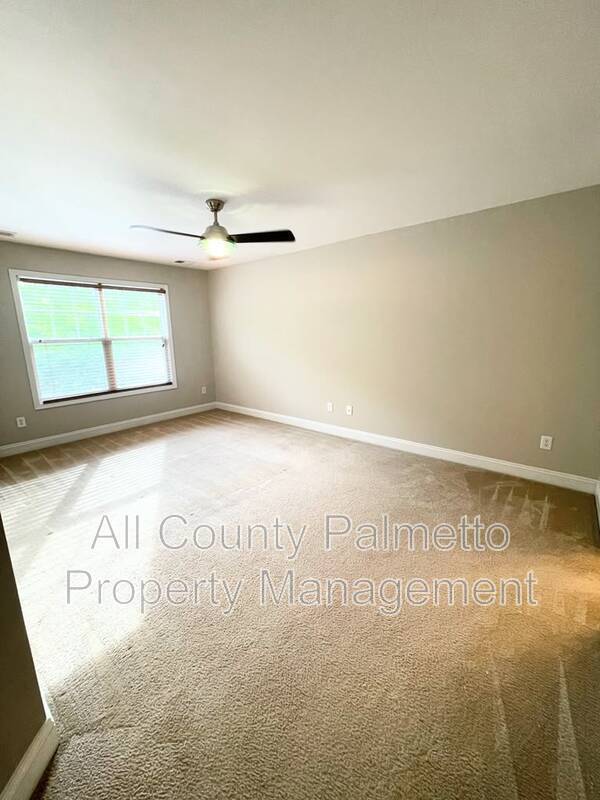 Building Photo - 3639 Bagley Dr