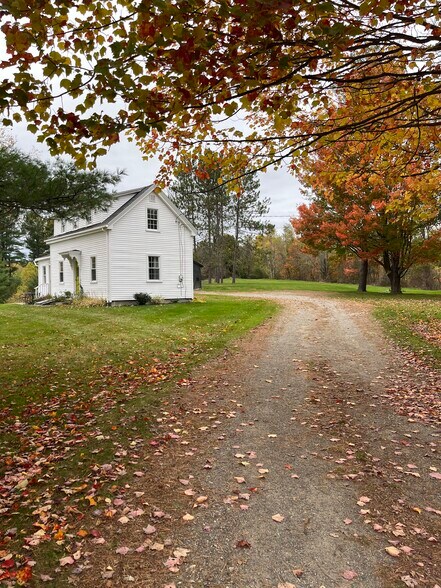 Building Photo - 9 Dunbar Dr