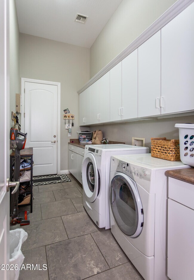 Building Photo - 26844 N 90th Dr