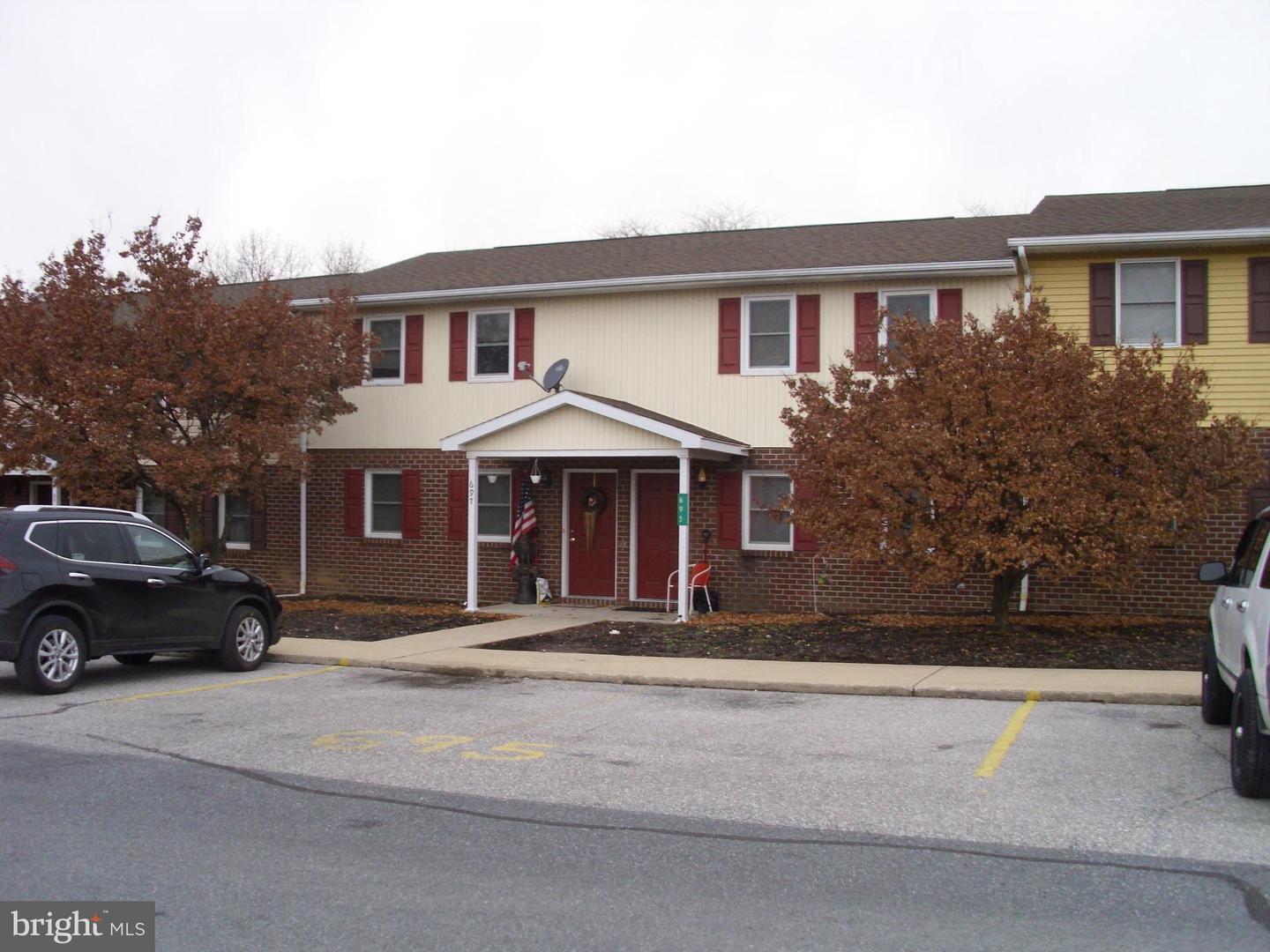 front of property with dedicated parking - 691 Center Dr