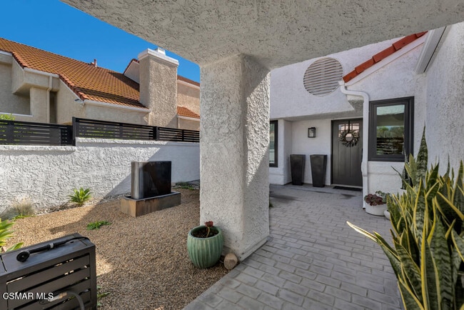 Building Photo - 15290 Bambi Ct