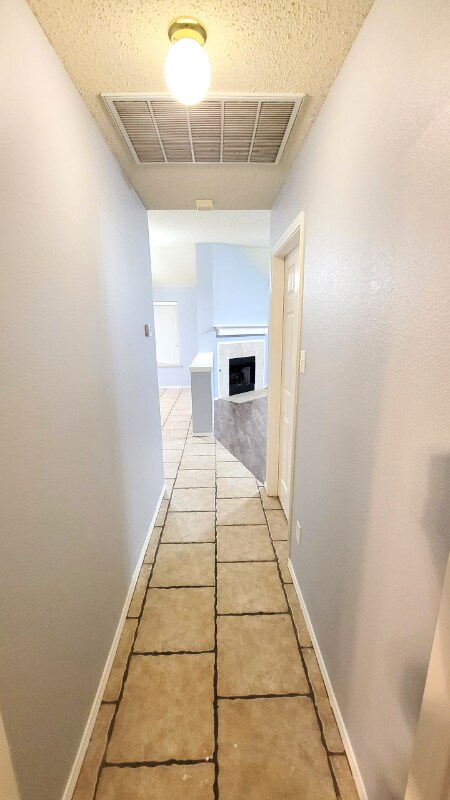 Building Photo - 2820 Golden Meadow Ave