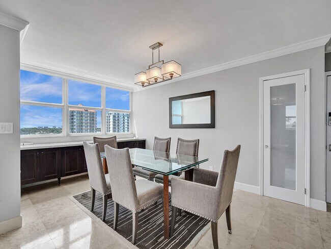 Building Photo - 209 N Fort Lauderdale Beach Blvd