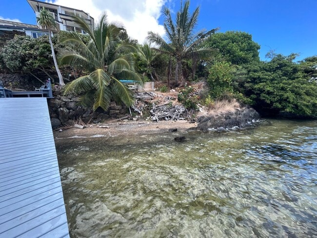 Building Photo - Hawaii living at its best.  Beautiful Kaneohe Bay front.