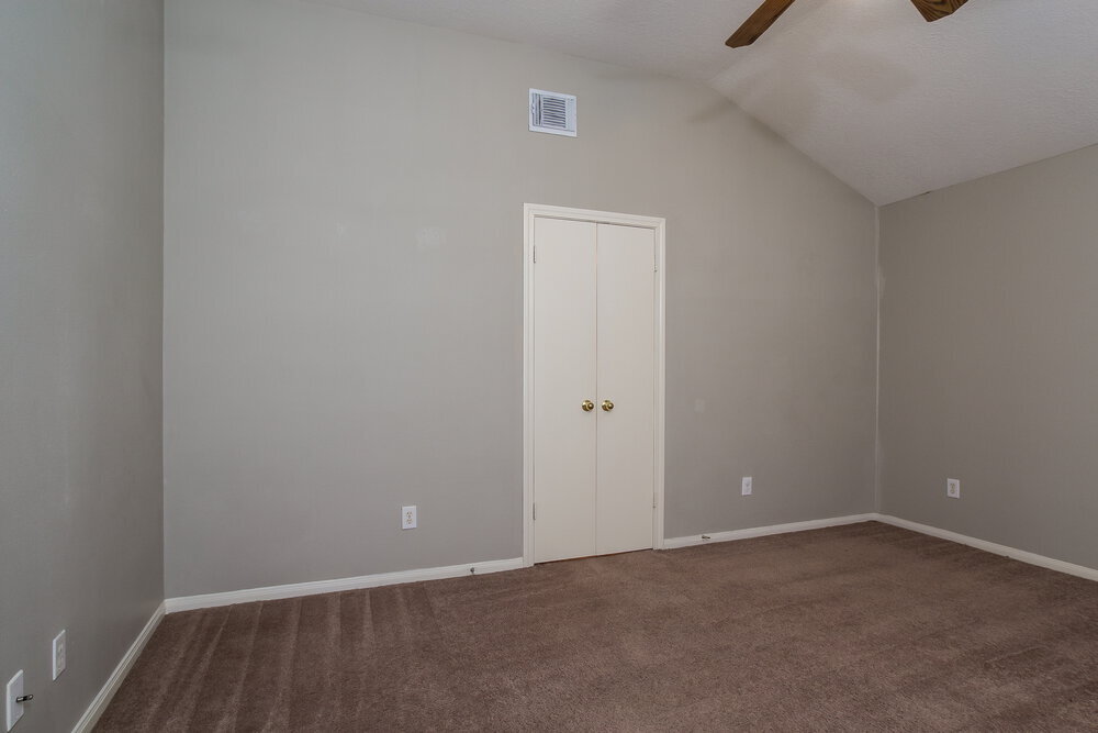Building Photo - 23623 Prairie Bird Dr