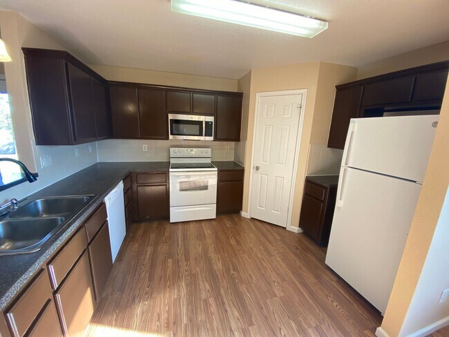 Building Photo - Lovely 4 bed 2 bath coming soon!!