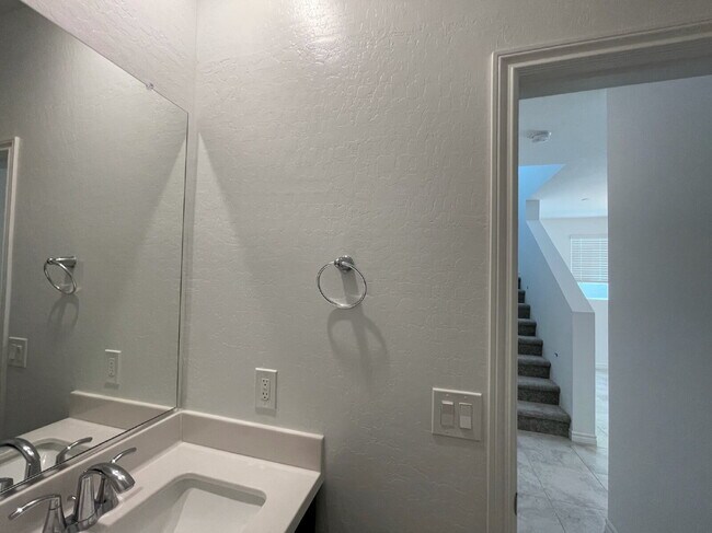 Building Photo - GATED 3 BED 2.5 BATH 2 CAR GARAGE + LOFT IN NORTH LAS VEGAS