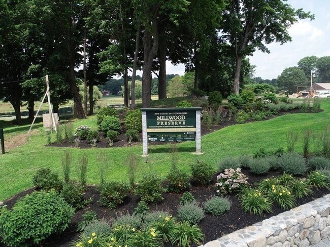 Building Photo - 175 Millwood St