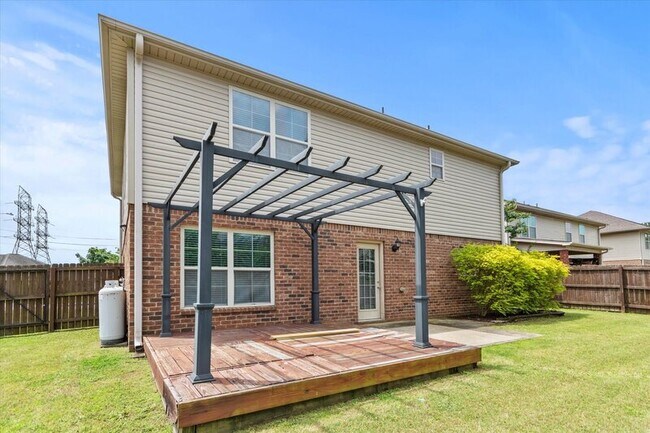 Building Photo - 2525 Millwood Cir SE