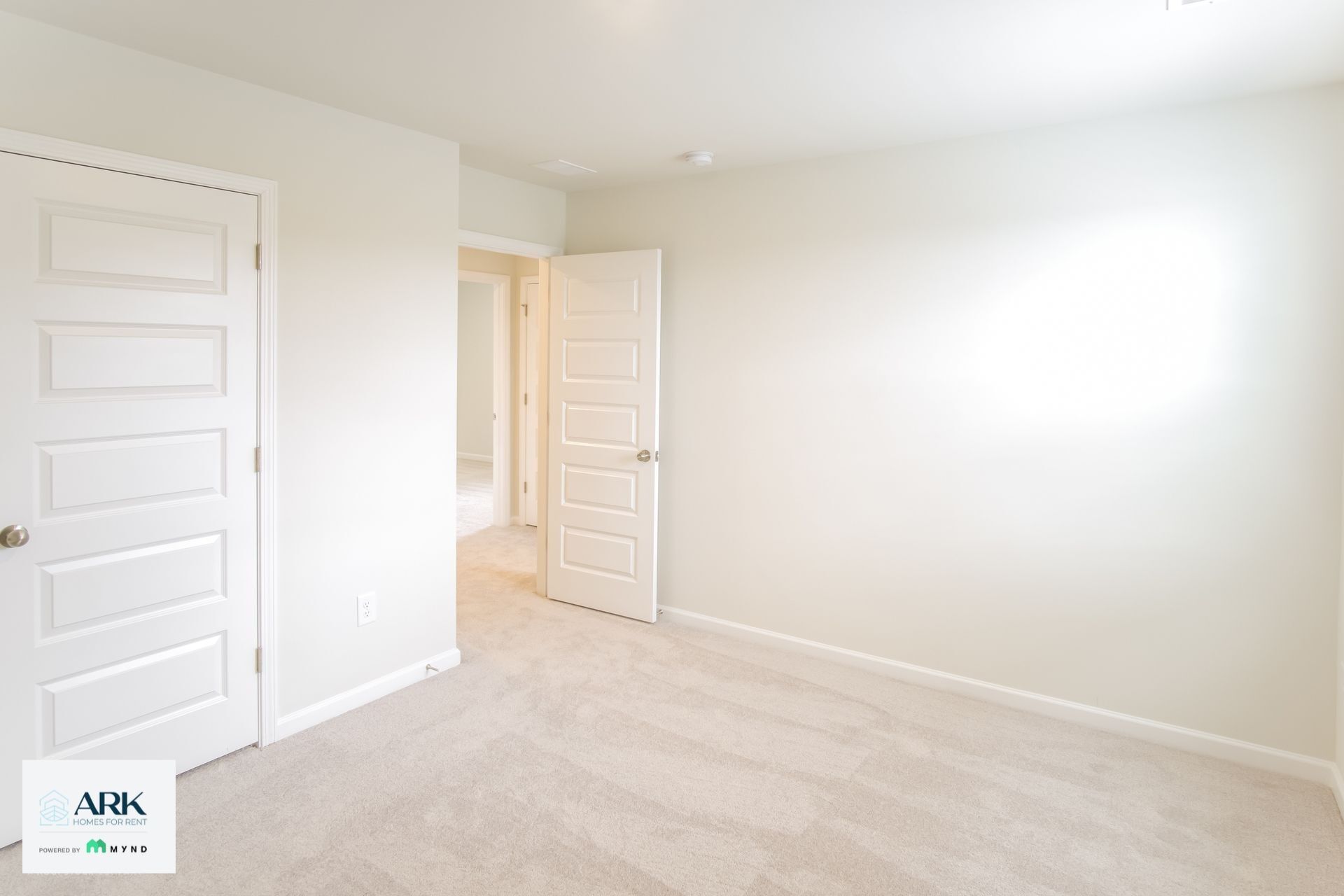 Building Photo - 1130 Joywood Dr