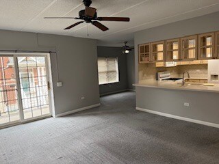 Building Photo - 200 N Addison Ave