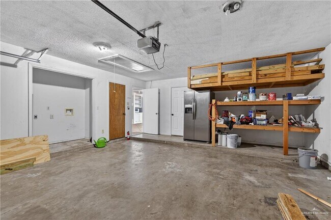 Building Photo - 26 N 6th St