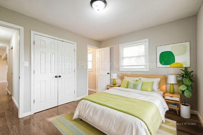 Building Photo - 5362 Montezuma Dr