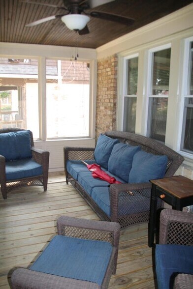 Building Photo - 2639 N 61st St